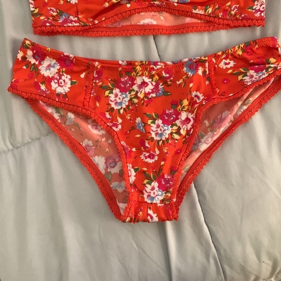 Spell revolver intimates set S preowned - Picture 3 of 16